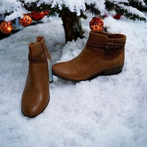 NEW Kim Rogers Leather Ankle Boots